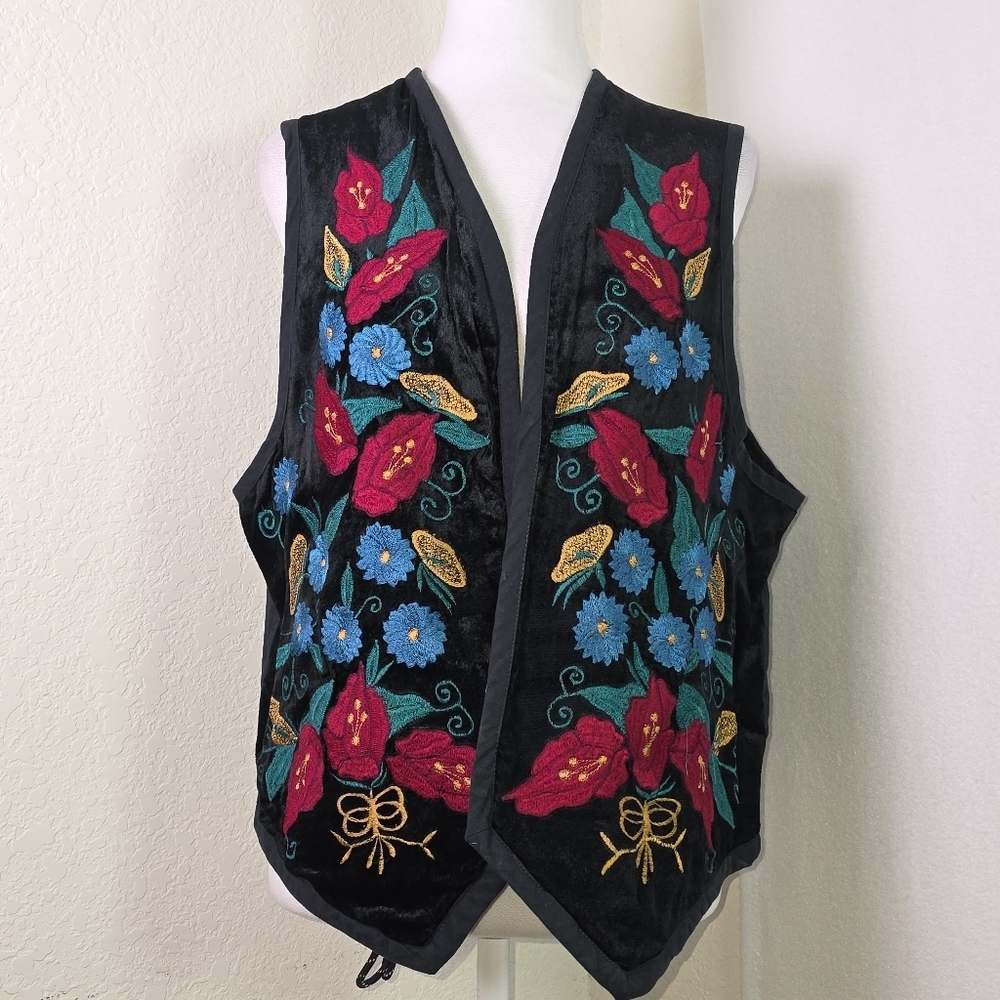 Vintage Sunny Sport by Sunny South Embroidered Floral Velvet Vest Size L